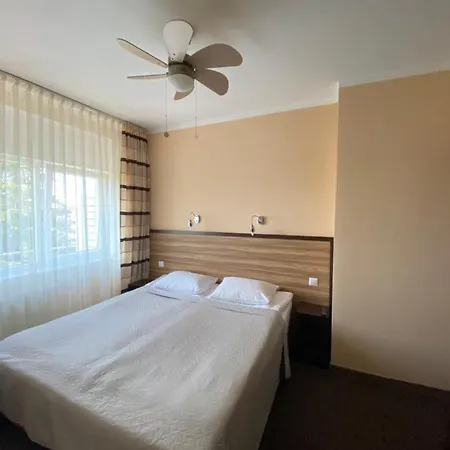 Albatros & Resort 3*