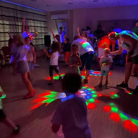 Semesteranläggning (resort) Albatros &