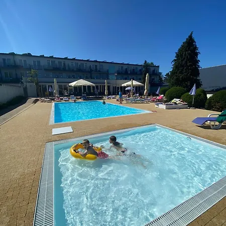 Resort Albatros &